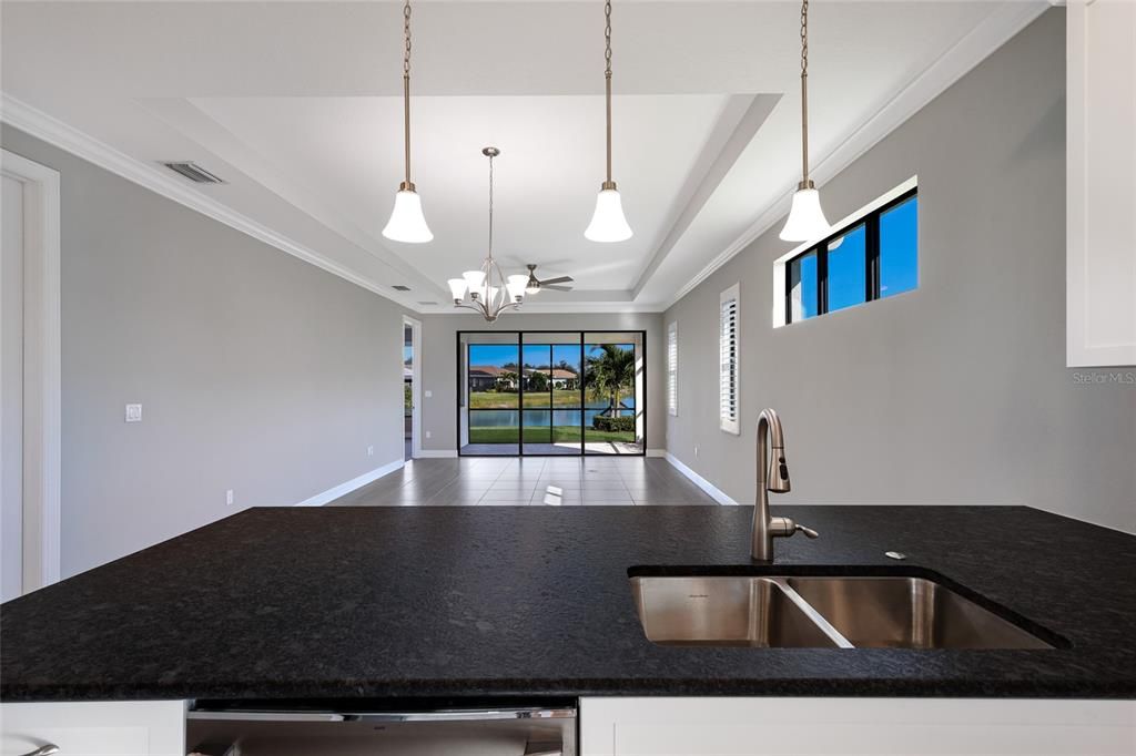 For Sale: $549,900 (2 beds, 2 baths, 1671 Square Feet)