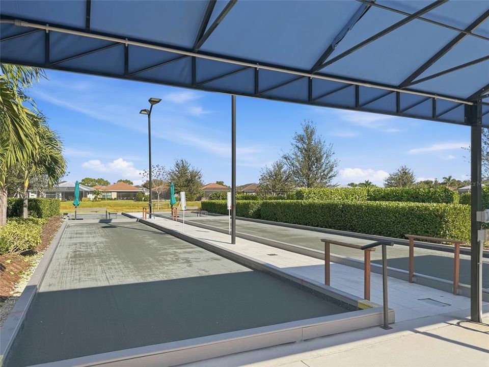 For Sale: $549,900 (2 beds, 2 baths, 1671 Square Feet)