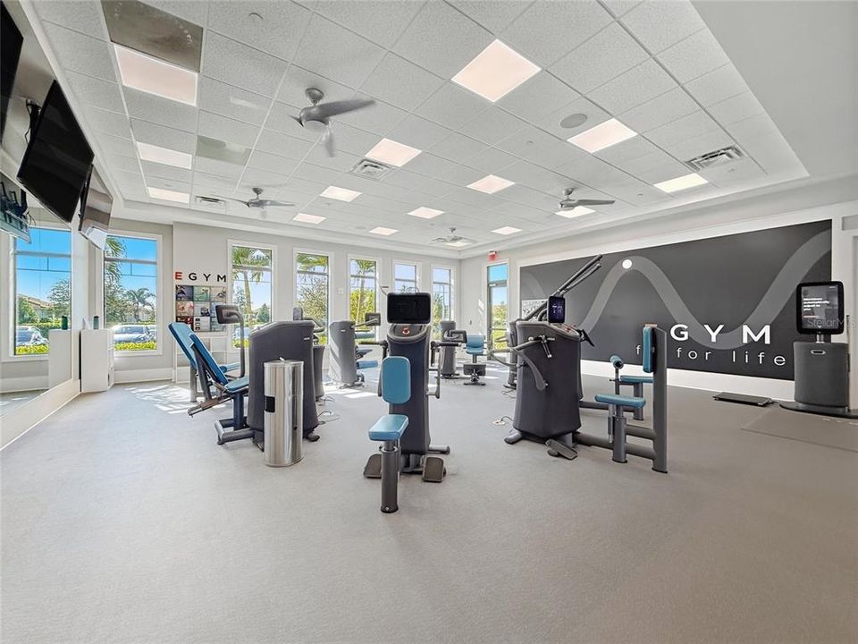 For Sale: $549,900 (2 beds, 2 baths, 1671 Square Feet)