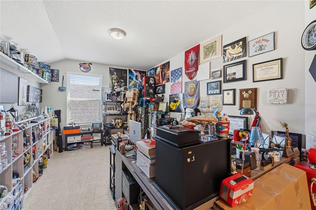 For Sale: $565,000 (4 beds, 3 baths, 2546 Square Feet)