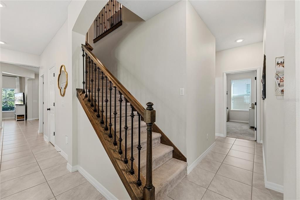 For Sale: $565,000 (4 beds, 3 baths, 2546 Square Feet)