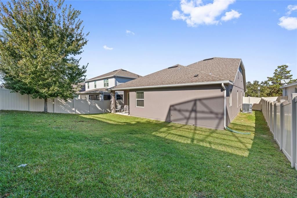 For Sale: $565,000 (4 beds, 3 baths, 2546 Square Feet)