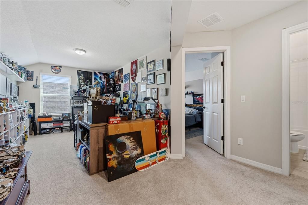 For Sale: $565,000 (4 beds, 3 baths, 2546 Square Feet)