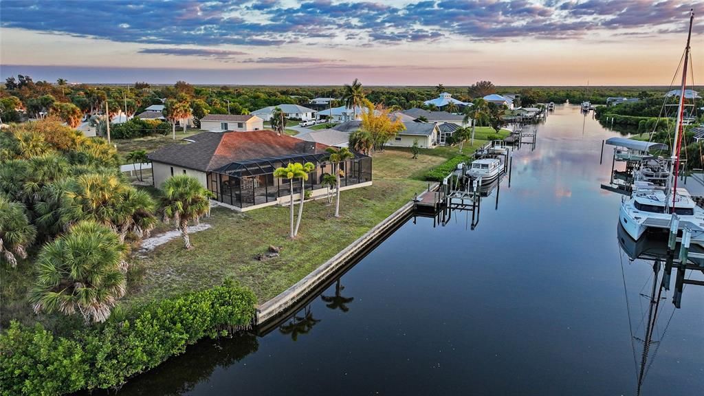 For Sale: $699,000 (3 beds, 2 baths, 2287 Square Feet)