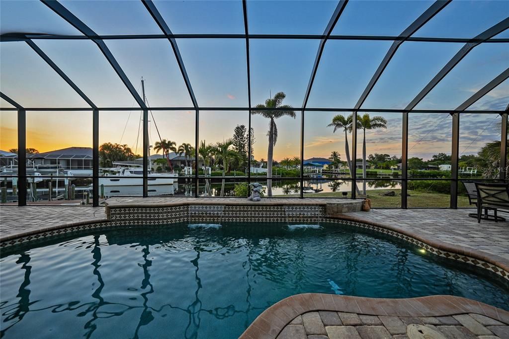 For Sale: $699,000 (3 beds, 2 baths, 2287 Square Feet)