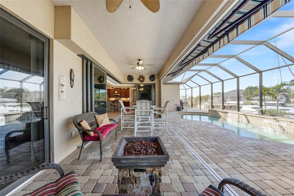 For Sale: $699,000 (3 beds, 2 baths, 2287 Square Feet)