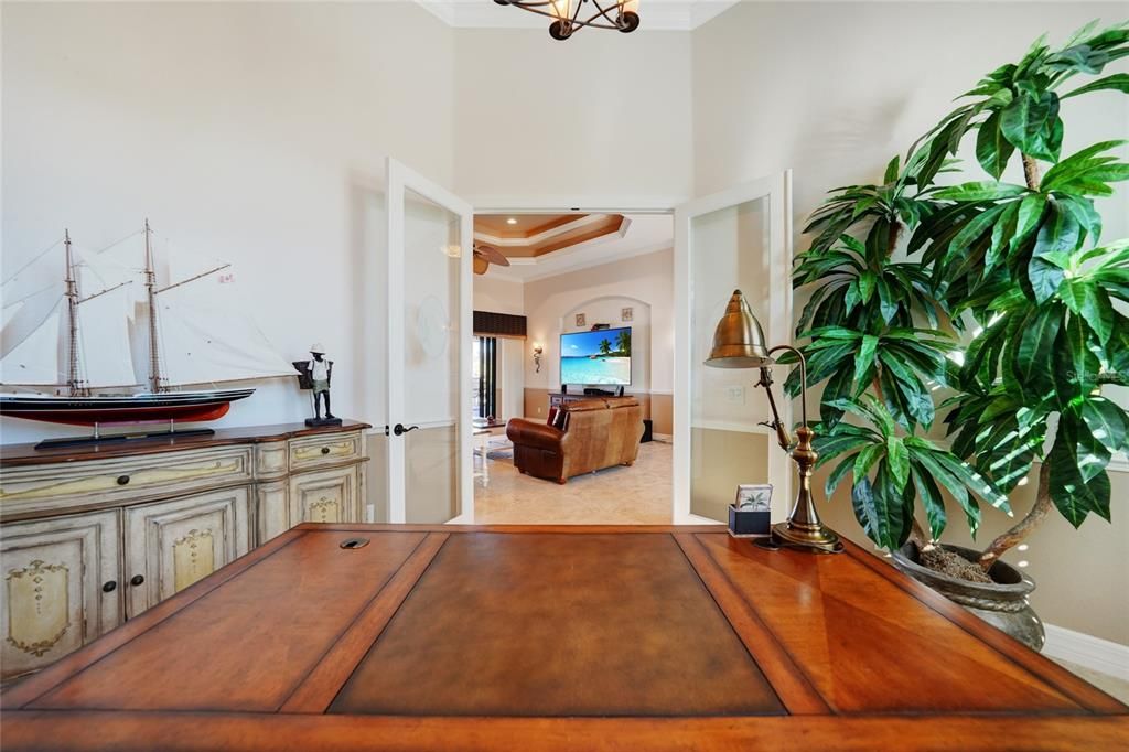 For Sale: $699,000 (3 beds, 2 baths, 2287 Square Feet)