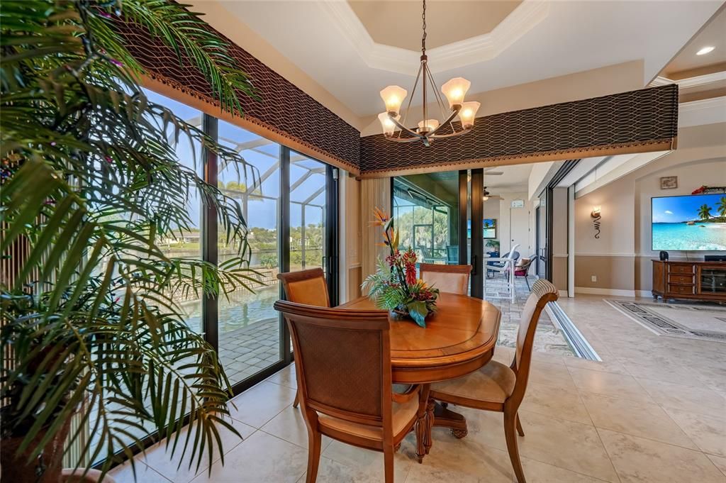 For Sale: $699,000 (3 beds, 2 baths, 2287 Square Feet)