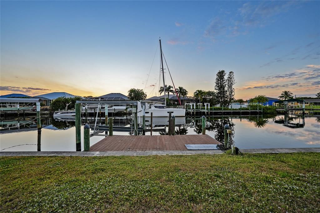 For Sale: $699,000 (3 beds, 2 baths, 2287 Square Feet)