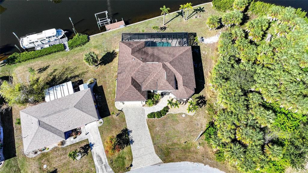 For Sale: $699,000 (3 beds, 2 baths, 2287 Square Feet)