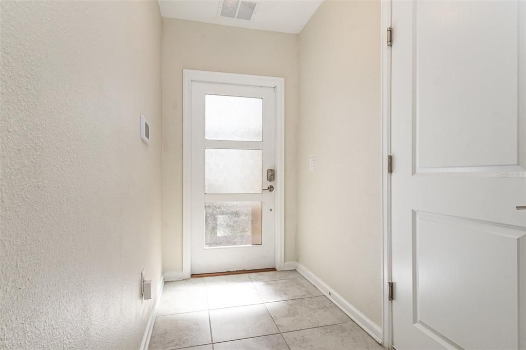 En Venta: $335,000 (2 camas, 2 baños, 1388 Pies cuadrados)