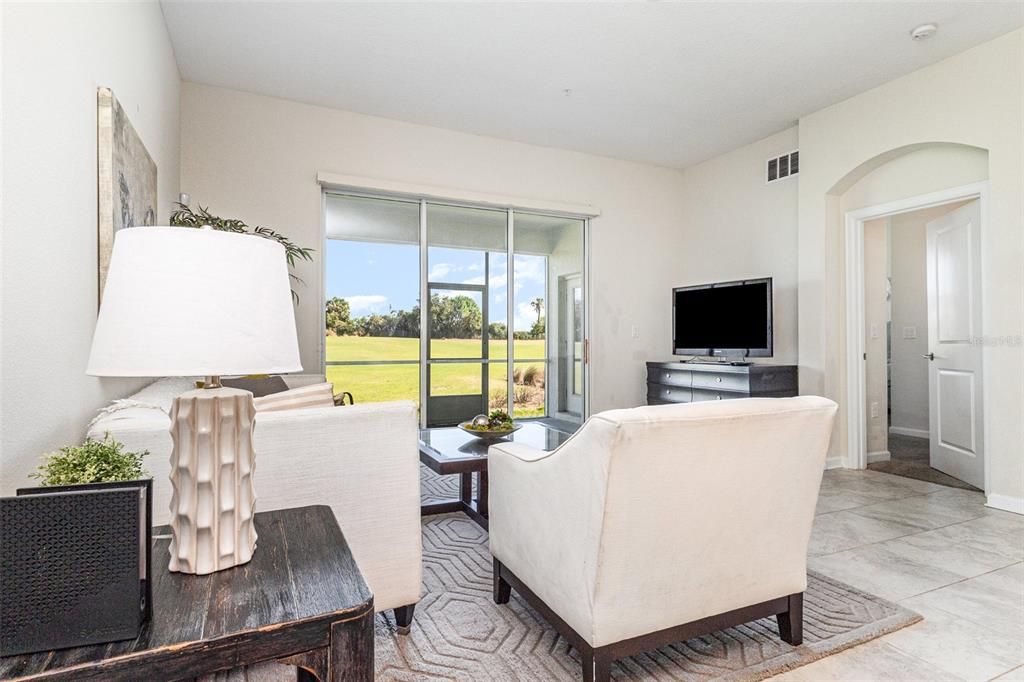 En Venta: $335,000 (2 camas, 2 baños, 1388 Pies cuadrados)