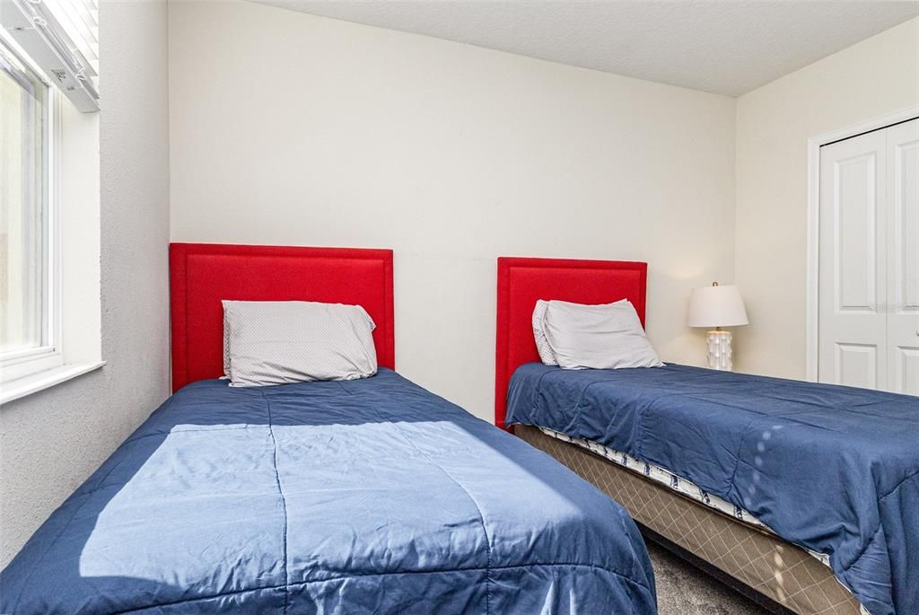 En Venta: $335,000 (2 camas, 2 baños, 1388 Pies cuadrados)