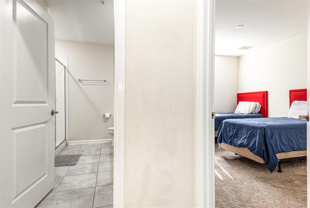 En Venta: $335,000 (2 camas, 2 baños, 1388 Pies cuadrados)