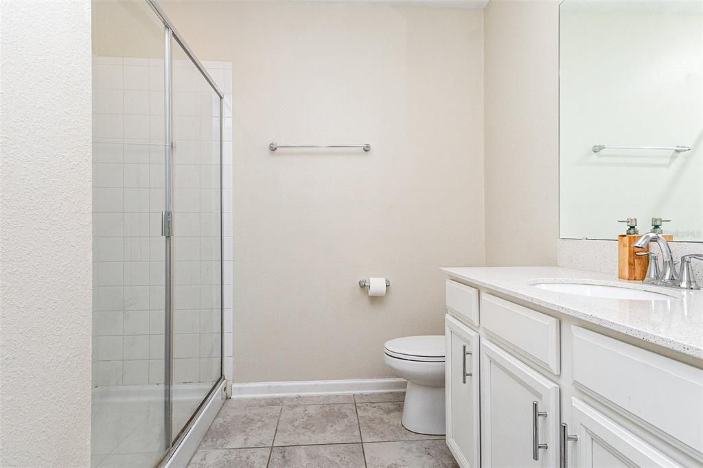 En Venta: $335,000 (2 camas, 2 baños, 1388 Pies cuadrados)