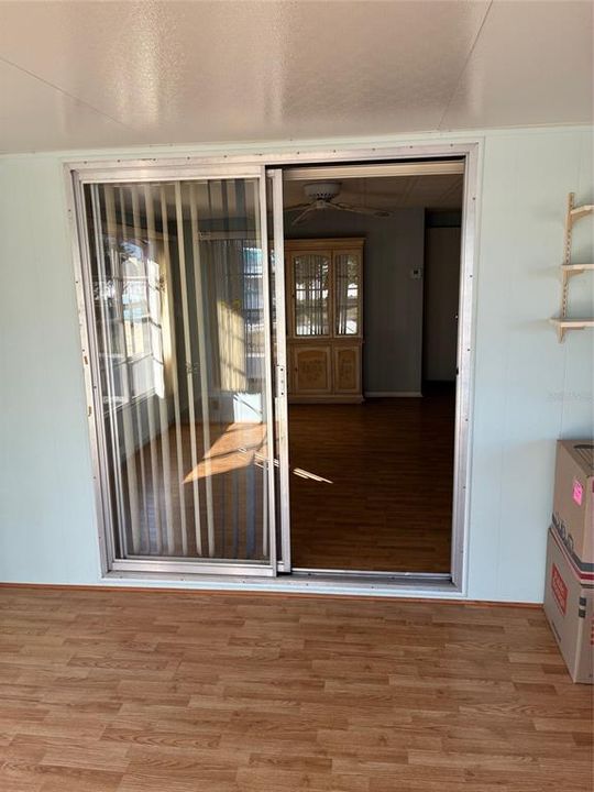 For Sale: $115,000 (2 beds, 2 baths, 768 Square Feet)