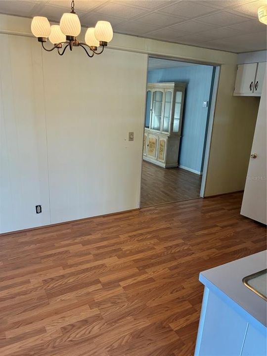 For Sale: $115,000 (2 beds, 2 baths, 768 Square Feet)