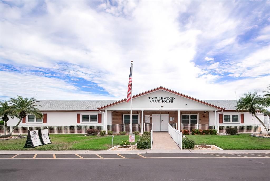 For Sale: $115,000 (2 beds, 2 baths, 768 Square Feet)