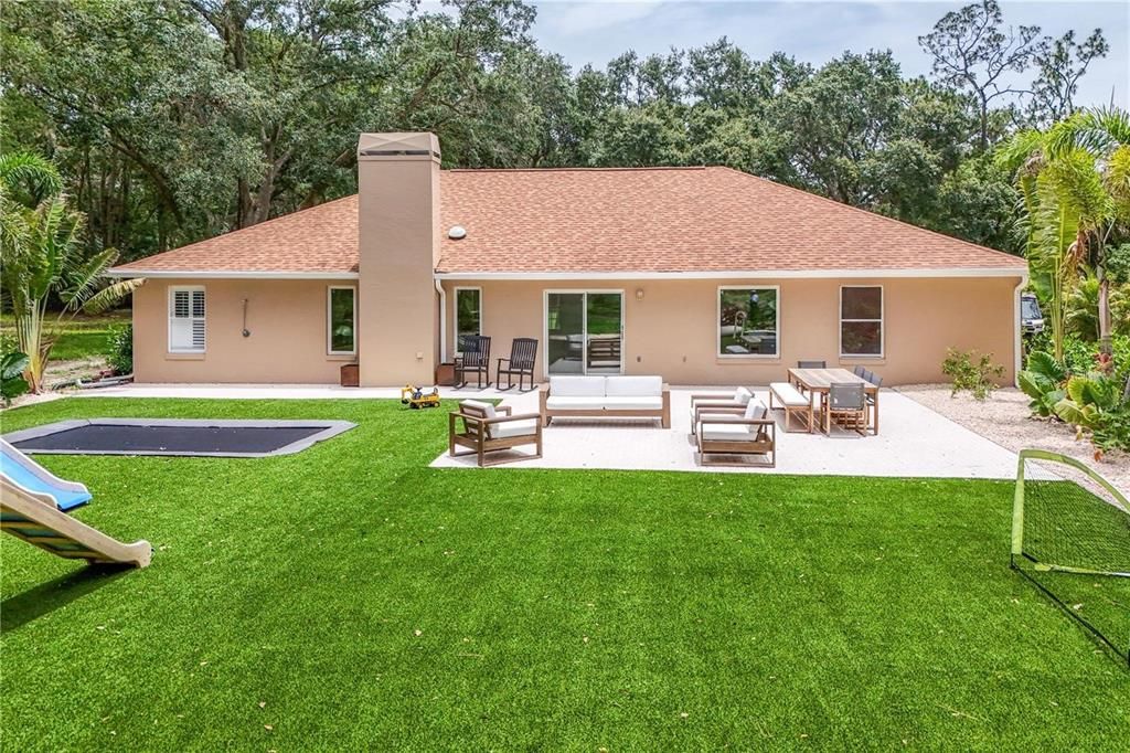 На продажу: $1,089,000 (4 спален, 2 ванн, 2536 Квадратных фут)