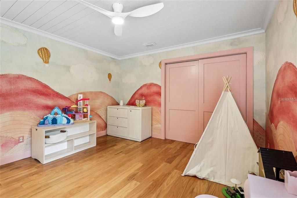 На продажу: $1,089,000 (4 спален, 2 ванн, 2536 Квадратных фут)