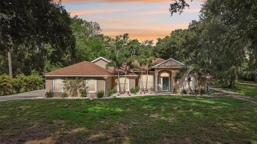 На продажу: $1,089,000 (4 спален, 2 ванн, 2536 Квадратных фут)