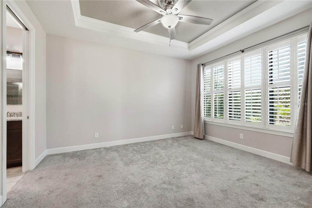 En Venta: $525,000 (3 camas, 2 baños, 1956 Pies cuadrados)