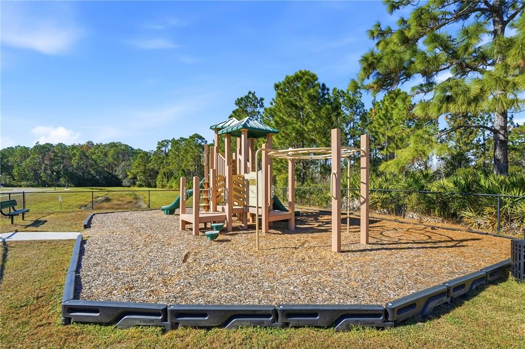 En Venta: $525,000 (3 camas, 2 baños, 1956 Pies cuadrados)