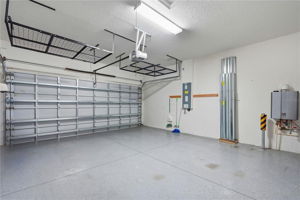 En Venta: $525,000 (3 camas, 2 baños, 1956 Pies cuadrados)