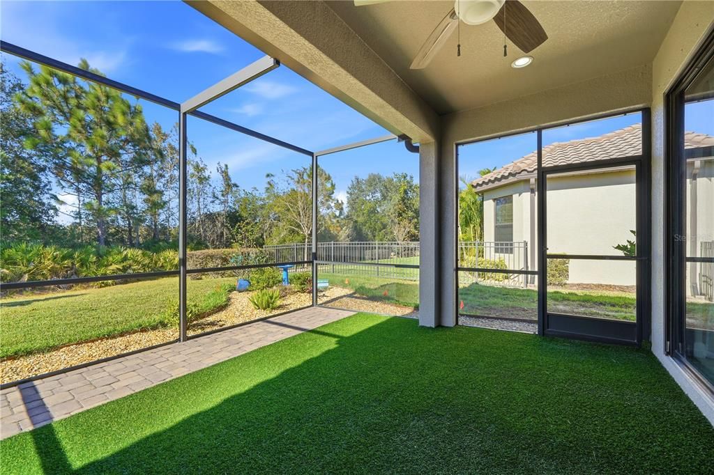 En Venta: $525,000 (3 camas, 2 baños, 1956 Pies cuadrados)