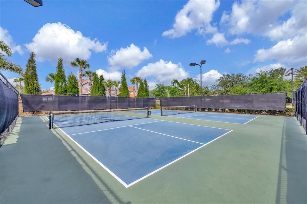 En Venta: $525,000 (3 camas, 2 baños, 1956 Pies cuadrados)