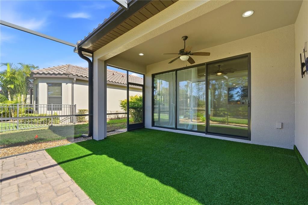 En Venta: $525,000 (3 camas, 2 baños, 1956 Pies cuadrados)