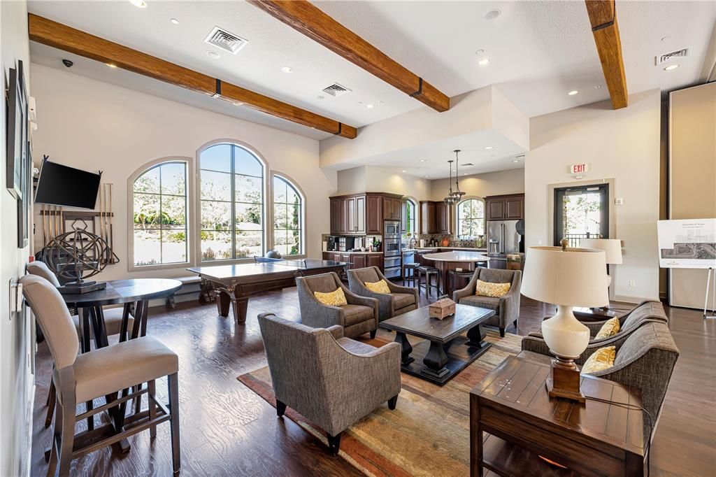 En Venta: $525,000 (3 camas, 2 baños, 1956 Pies cuadrados)