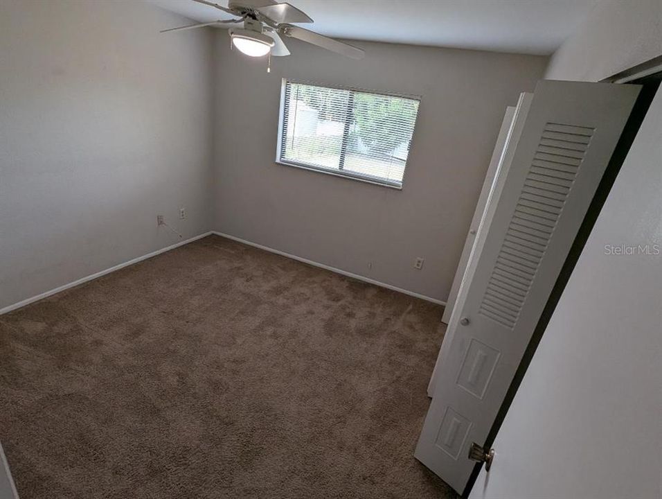 For Sale: $193,500 (2 beds, 1 baths, 904 Square Feet)
