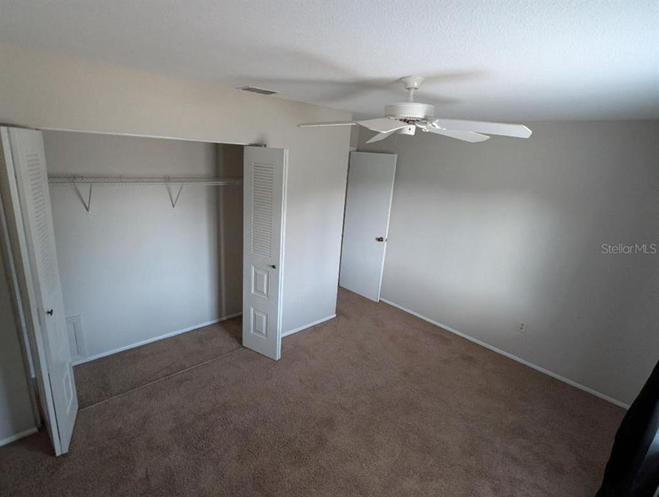 For Sale: $193,500 (2 beds, 1 baths, 904 Square Feet)