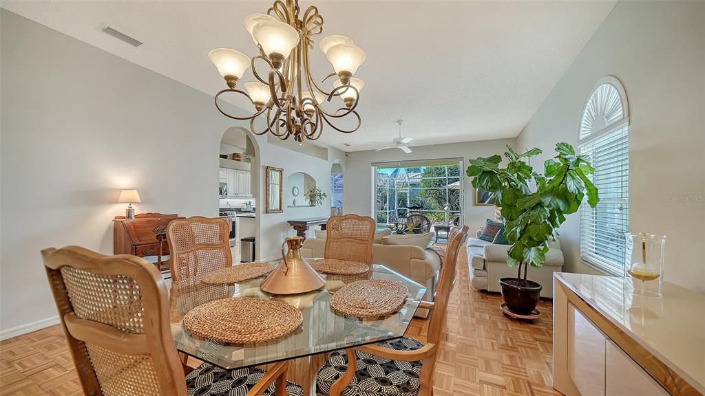 На продажу: $549,000 (2 спален, 2 ванн, 1868 Квадратных фут)