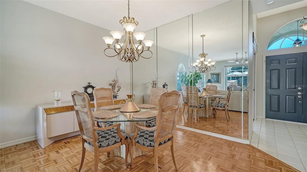 На продажу: $549,000 (2 спален, 2 ванн, 1868 Квадратных фут)