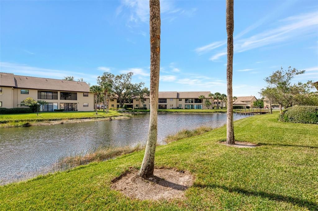 待售: $237,500 (2 贝兹, 2 浴室, 1064 平方英尺)