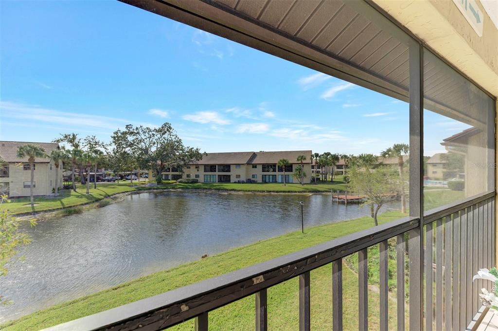 待售: $237,500 (2 贝兹, 2 浴室, 1064 平方英尺)