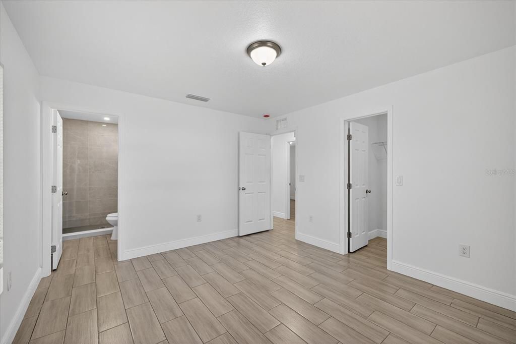 На продажу: $289,900 (3 спален, 2 ванн, 1093 Квадратных фут)