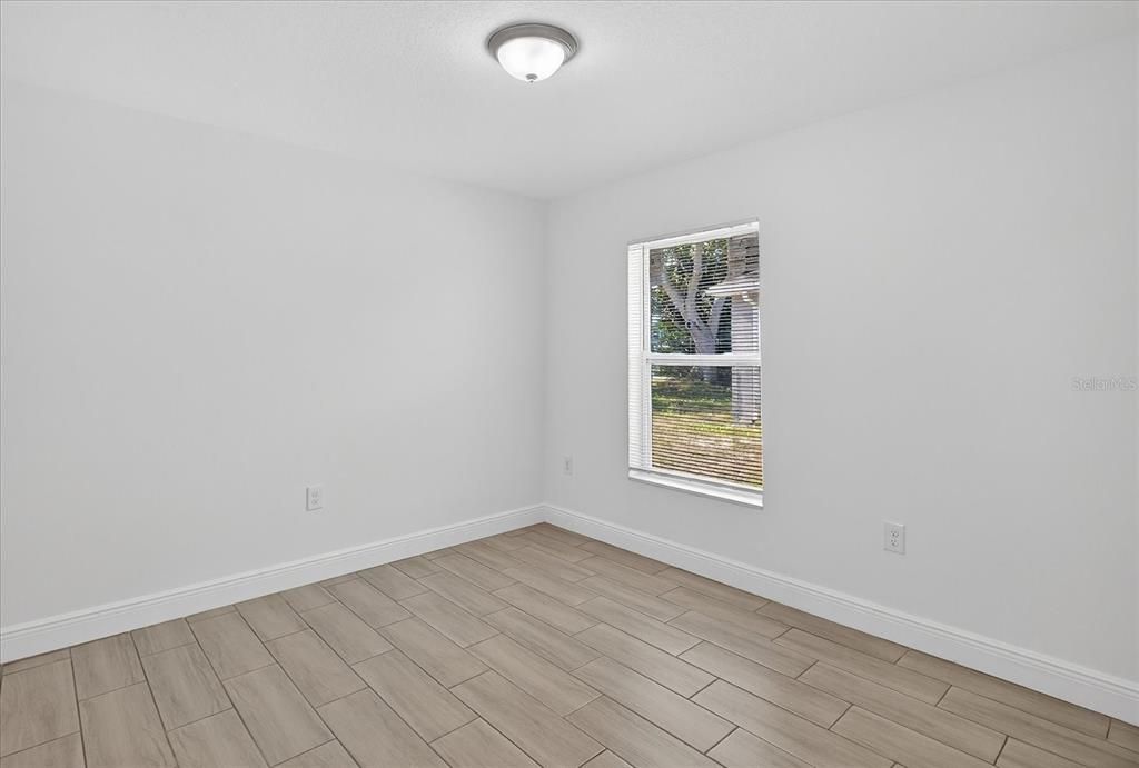 На продажу: $289,900 (3 спален, 2 ванн, 1093 Квадратных фут)