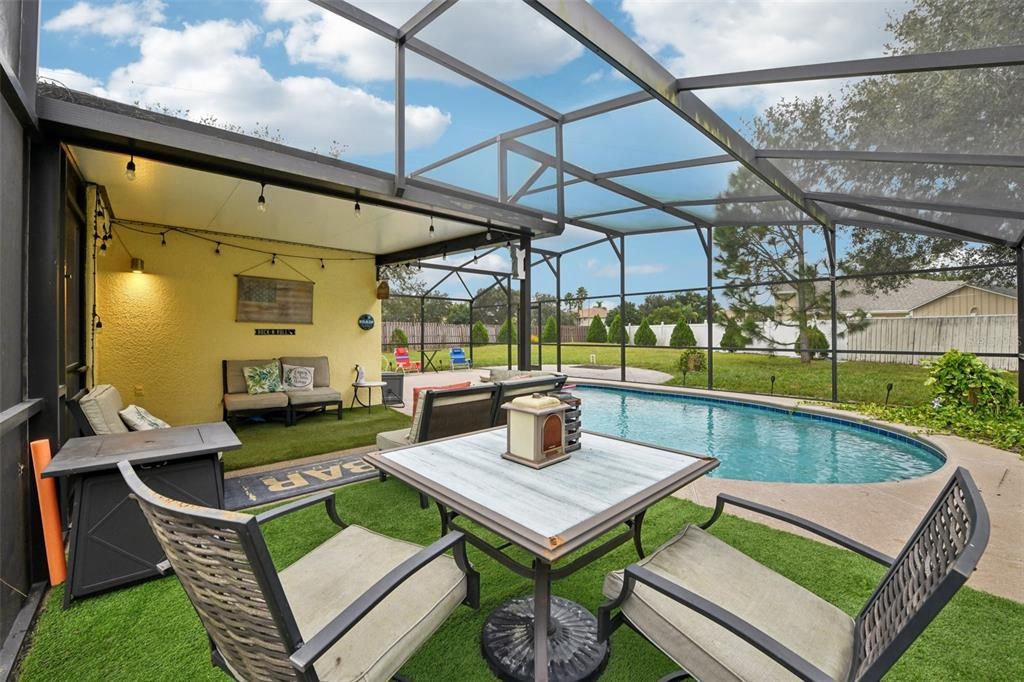 На продажу: $420,000 (4 спален, 2 ванн, 1588 Квадратных фут)