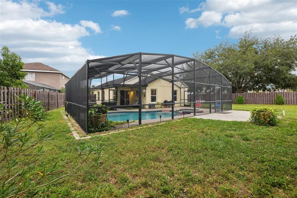 На продажу: $420,000 (4 спален, 2 ванн, 1588 Квадратных фут)