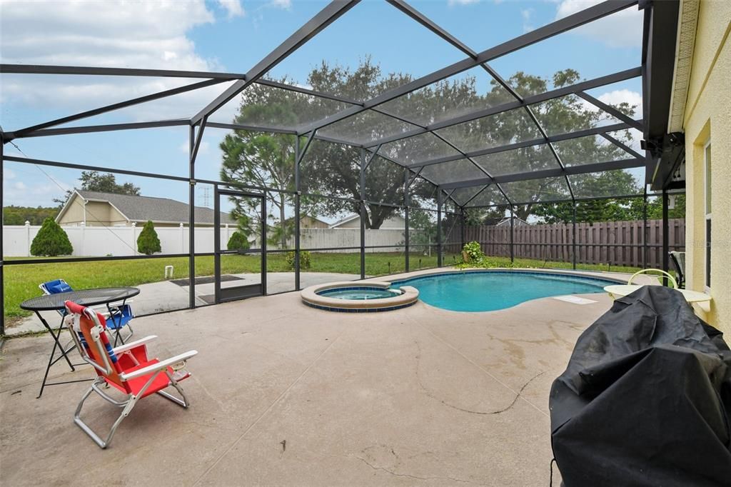 На продажу: $420,000 (4 спален, 2 ванн, 1588 Квадратных фут)