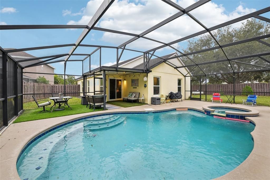 На продажу: $420,000 (4 спален, 2 ванн, 1588 Квадратных фут)