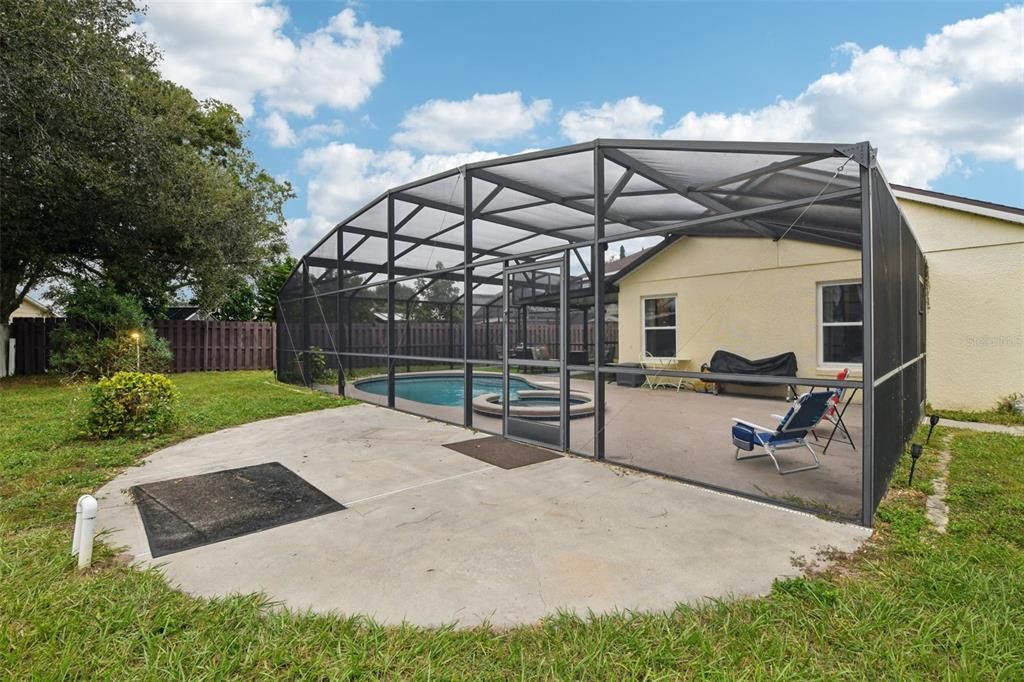 На продажу: $420,000 (4 спален, 2 ванн, 1588 Квадратных фут)