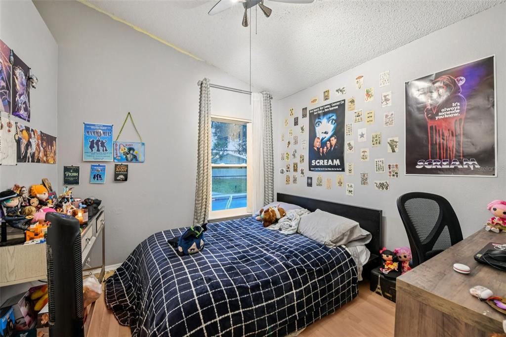 На продажу: $420,000 (4 спален, 2 ванн, 1588 Квадратных фут)