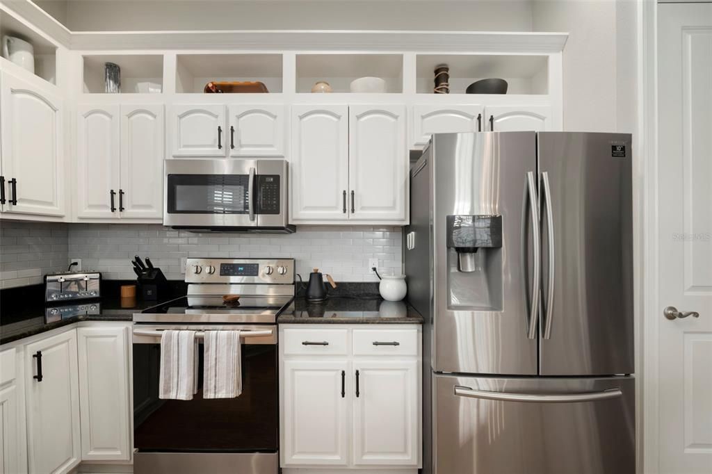 For Sale: $349,900 (3 beds, 2 baths, 2180 Square Feet)