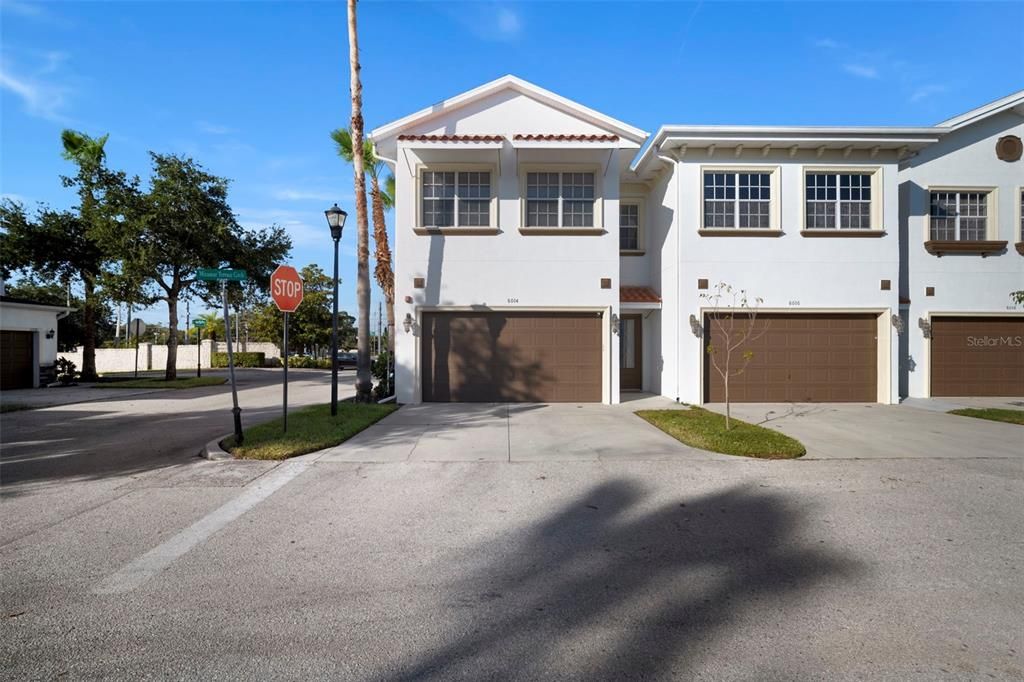 For Sale: $349,900 (3 beds, 2 baths, 2180 Square Feet)