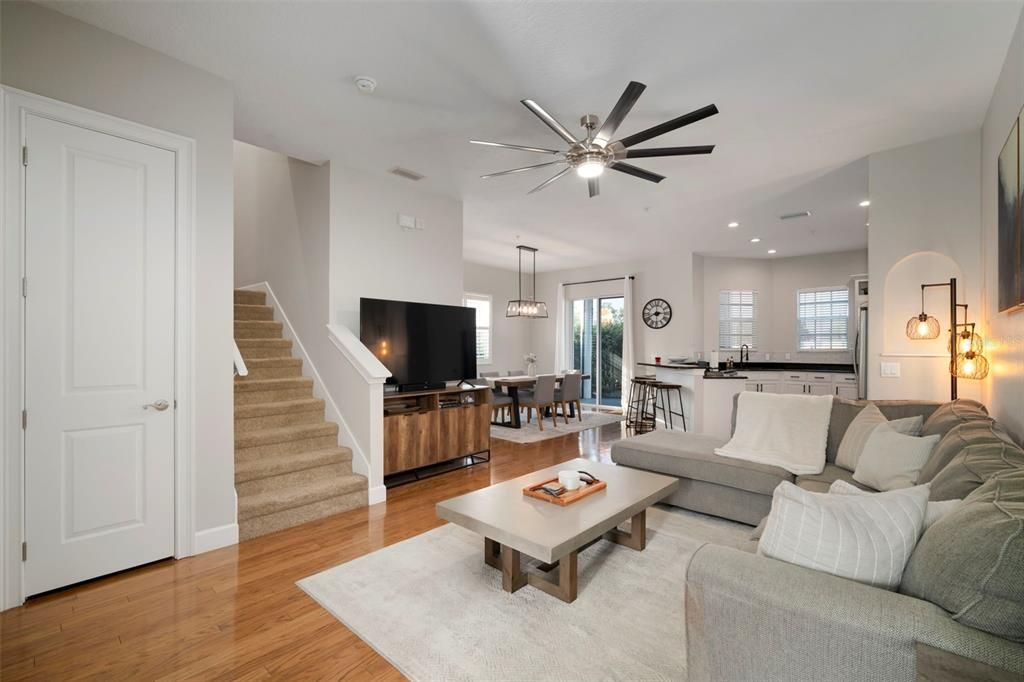 For Sale: $349,900 (3 beds, 2 baths, 2180 Square Feet)