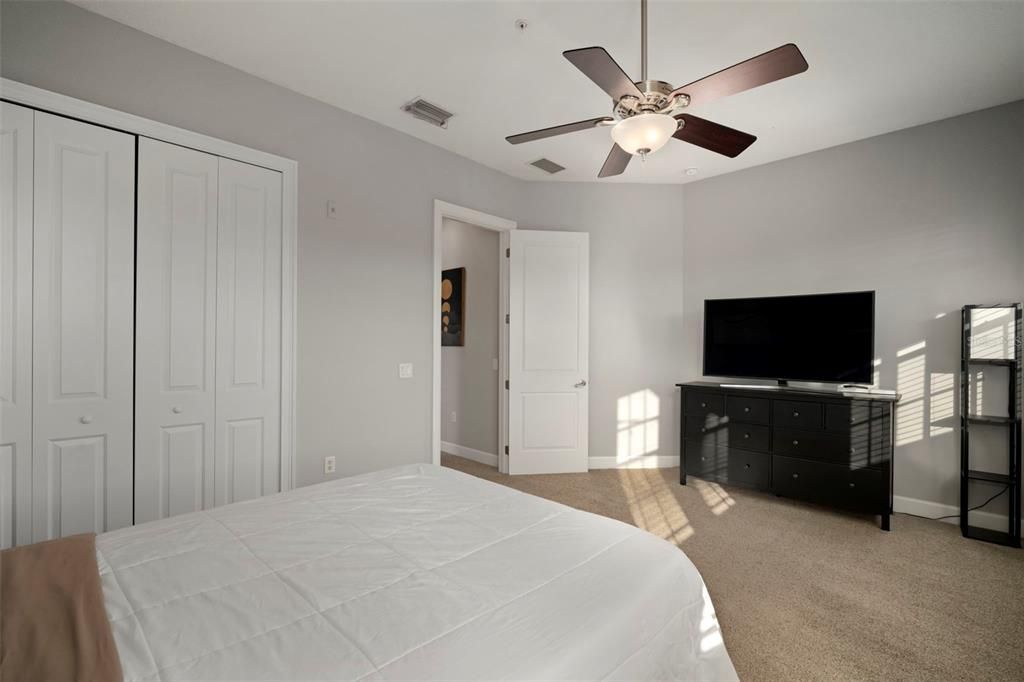 For Sale: $349,900 (3 beds, 2 baths, 2180 Square Feet)